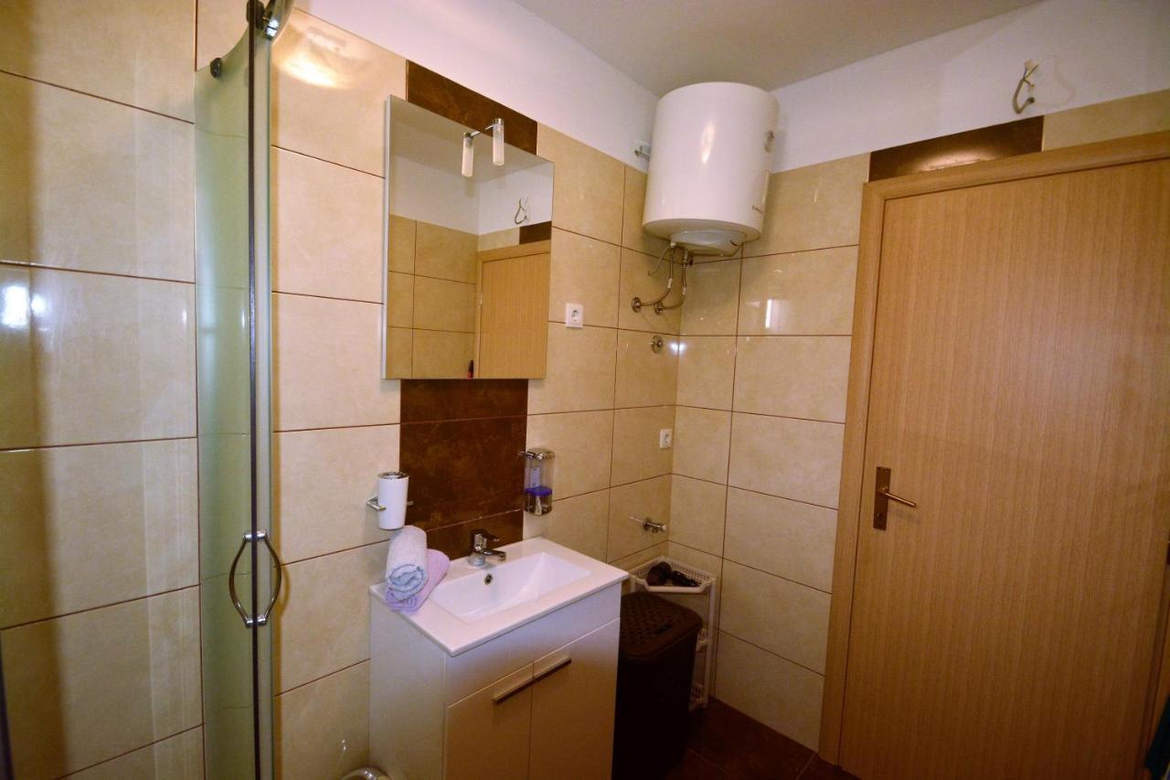 Kala And Tina Apartments ポドストラナ エクステリア 写真