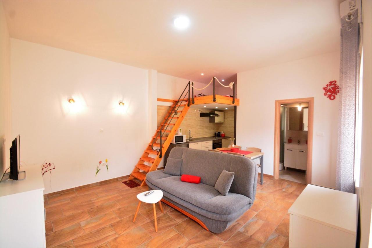 Kala And Tina Apartments ポドストラナ エクステリア 写真