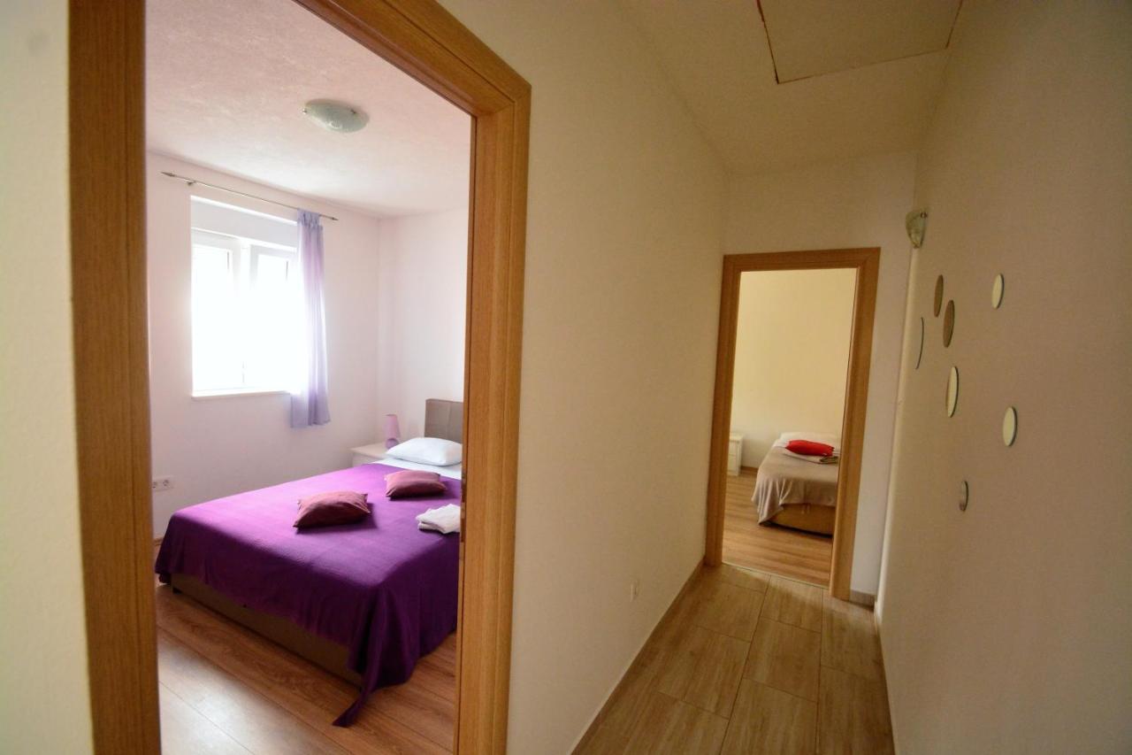 Kala And Tina Apartments ポドストラナ エクステリア 写真