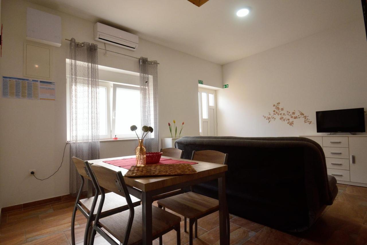 Kala And Tina Apartments ポドストラナ エクステリア 写真